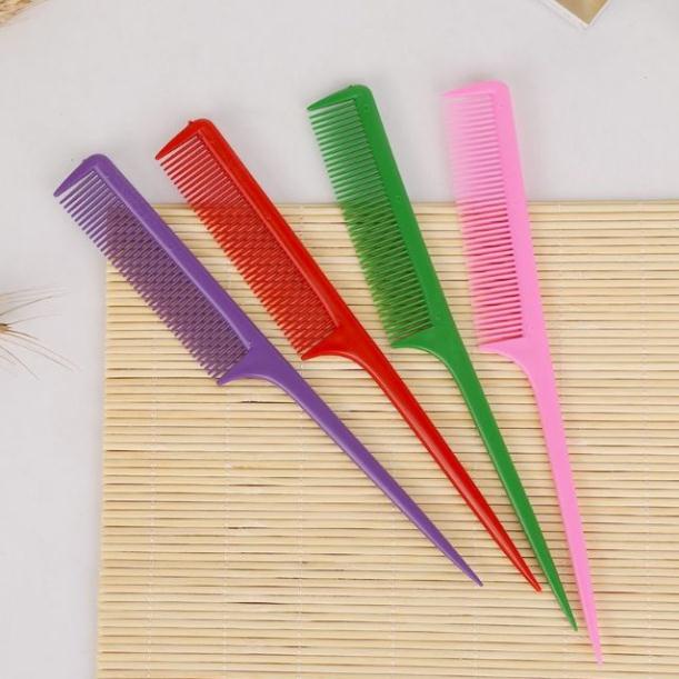 Lược Rẽ Ngôi Đầu Nhọn Lẻ 1 cái giao màu ngẫu nhiên