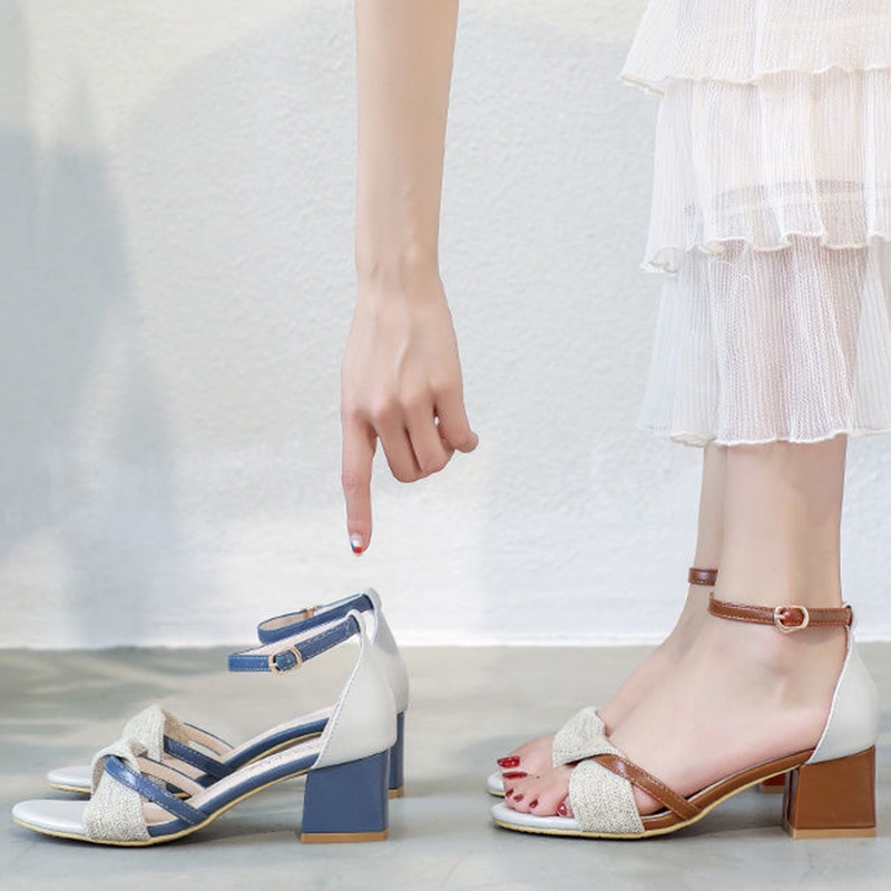 Giày sandal IELGY đế dày với khóa cài dễ phối đồ thời trang thanh lịch cho nữ