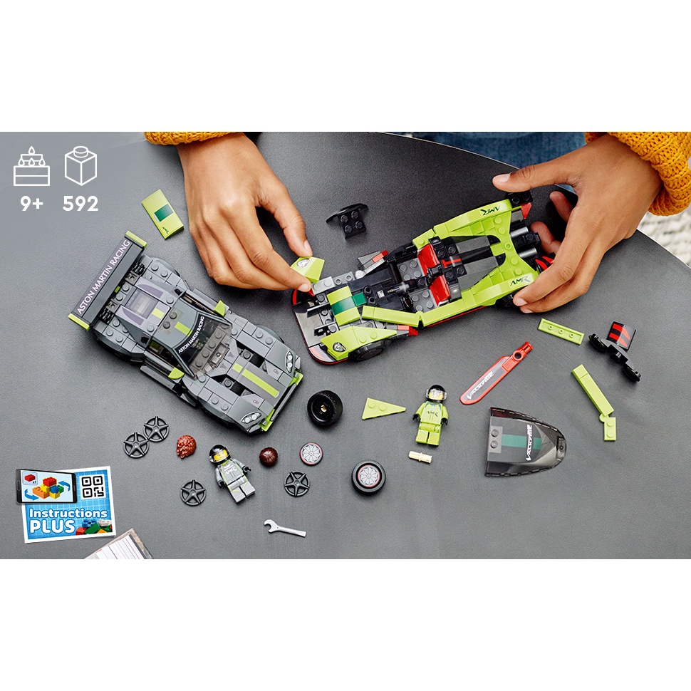 Lego 76910 Speed Champions Aston Martin Valkyrie AMR Pro and Aston Martin Vantage GT3