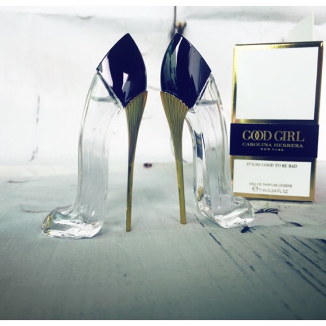 Nước hoa mini chiế guốc 7ml Goodgirl Legere | BigBuy360 - bigbuy360.vn