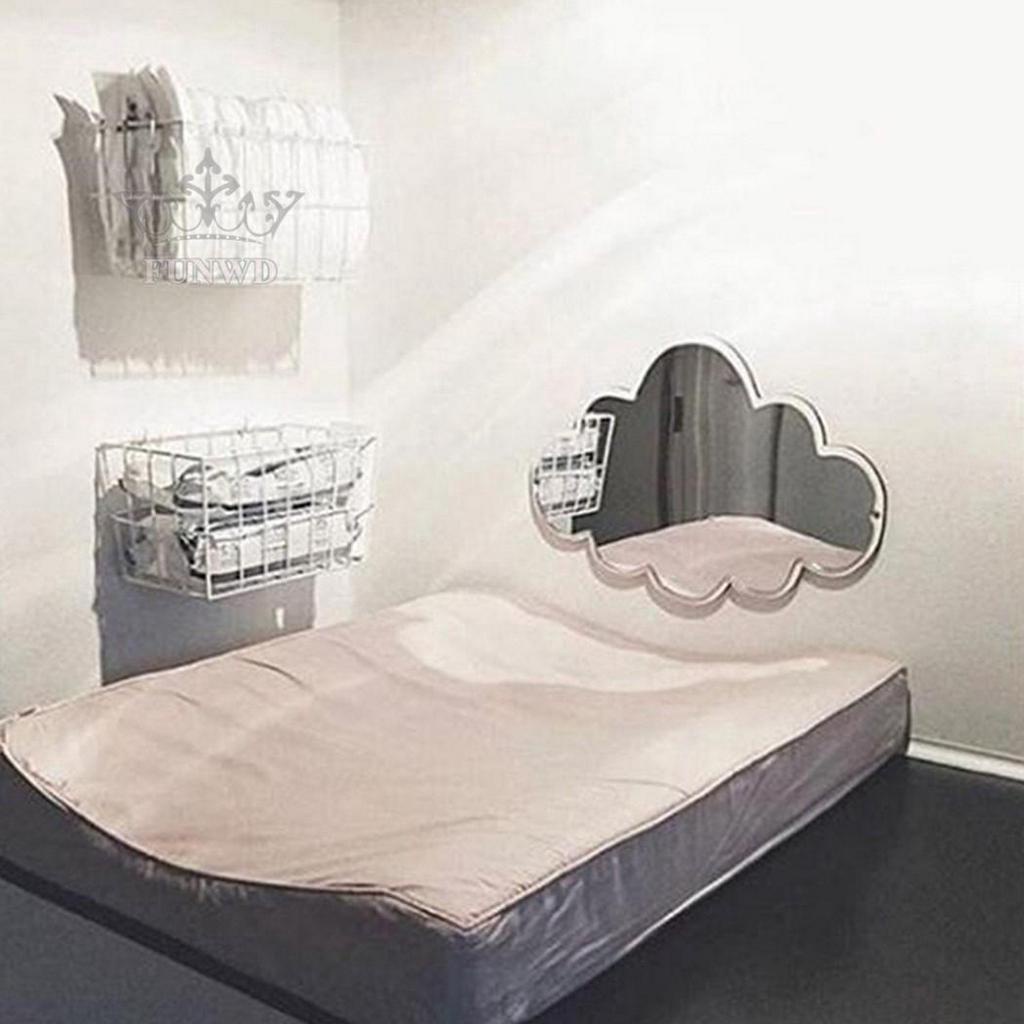 Gương gắn tường trang trí chất liệu acrylic hình đám mây độc đáo