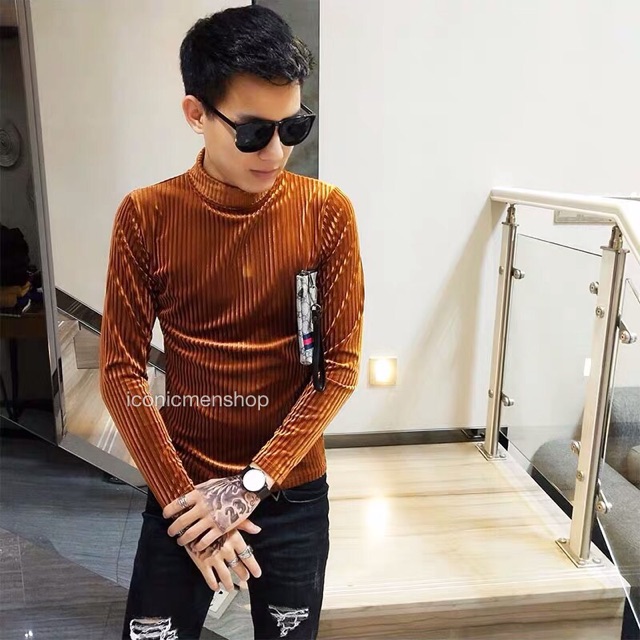 Áo thun nhung nam cổ lọ, sọc gân màu nâu vàng