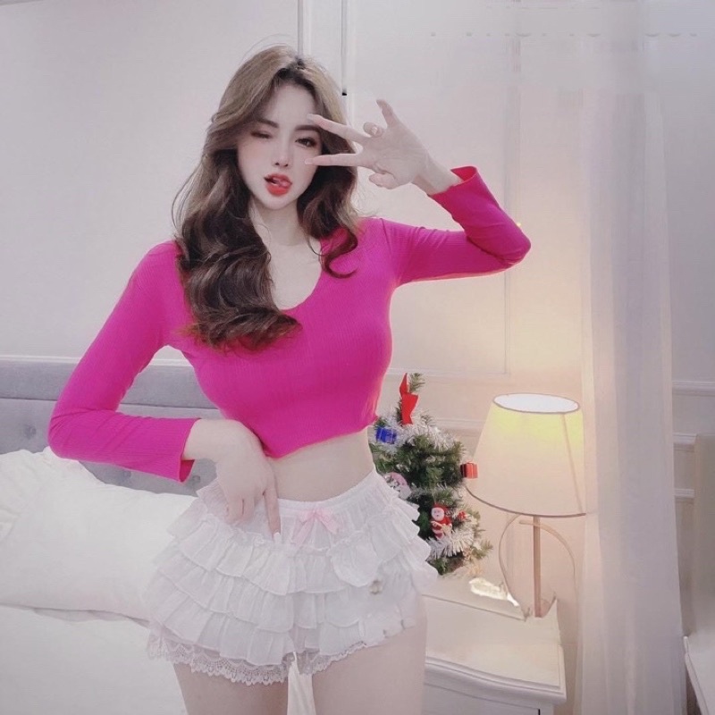 Set áo crop+ quần tầng bèo