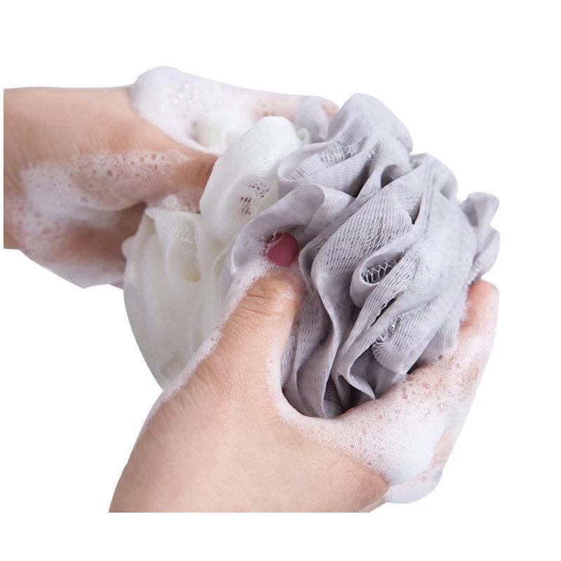 Bômg tắm 2 màu tạo bọt siêu xinh 🧼