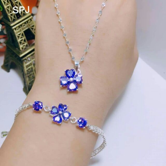 Bộ 4 lá bạc đủ màu