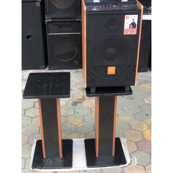 Chân loa đứng màu vân gỗ
