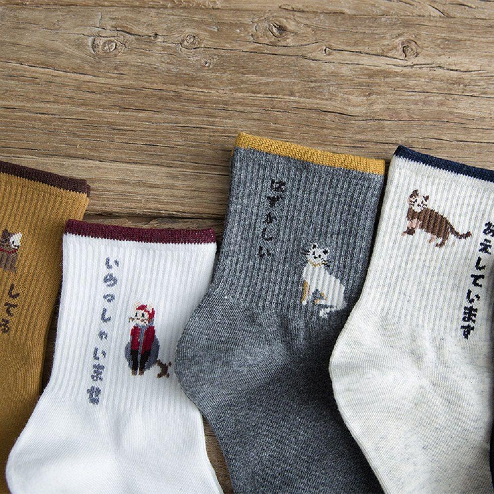 Đôi Vớ Cotton Kẻ Sọc In Chữ Vui Nhộn Cho Nữ