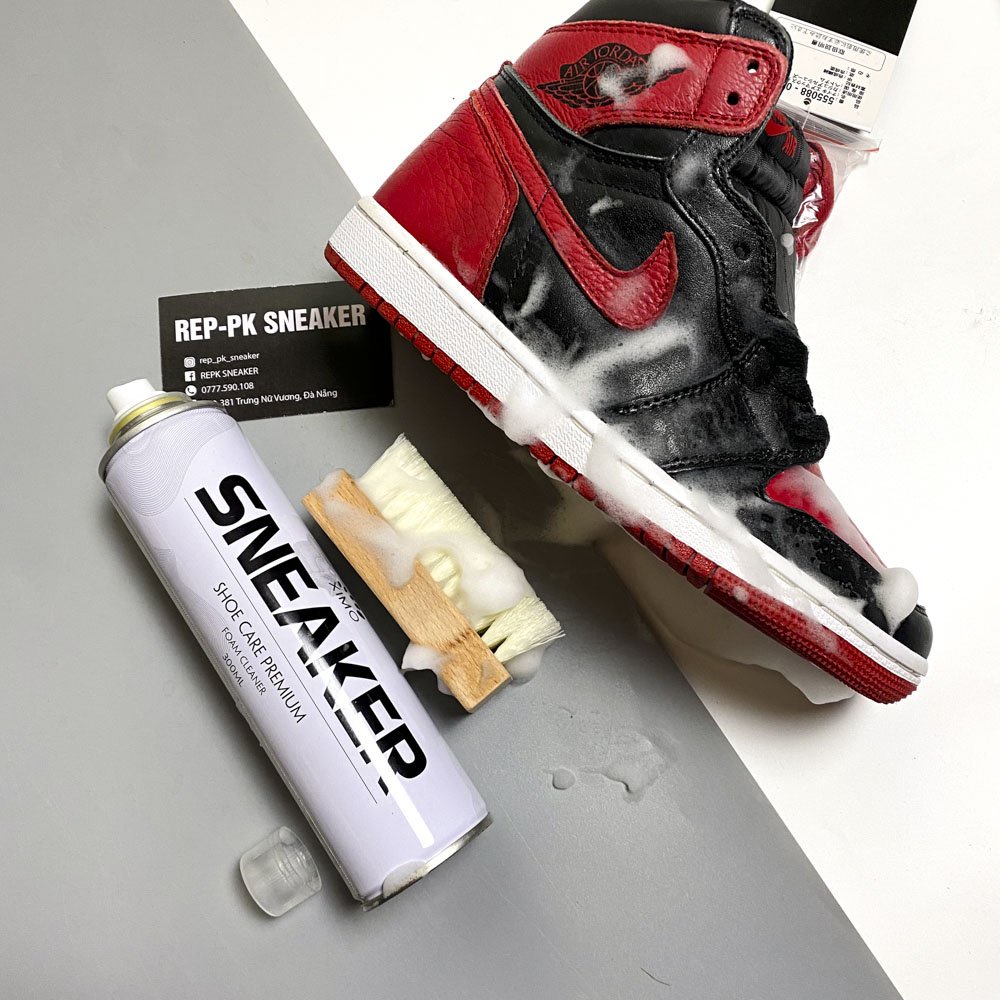 Chai vệ sinh giày sneaker dạng xịt tạo bọt chính hãng thể tích 300ml thương hiệu XIMO x REPK Sneaker
