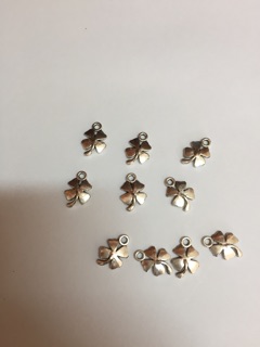Charm cỏ 4 lá