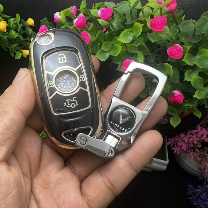 Ốp chìa khóa TPU đen vàng xe ô tô Vinfat Fadill phiên bản chìa gập