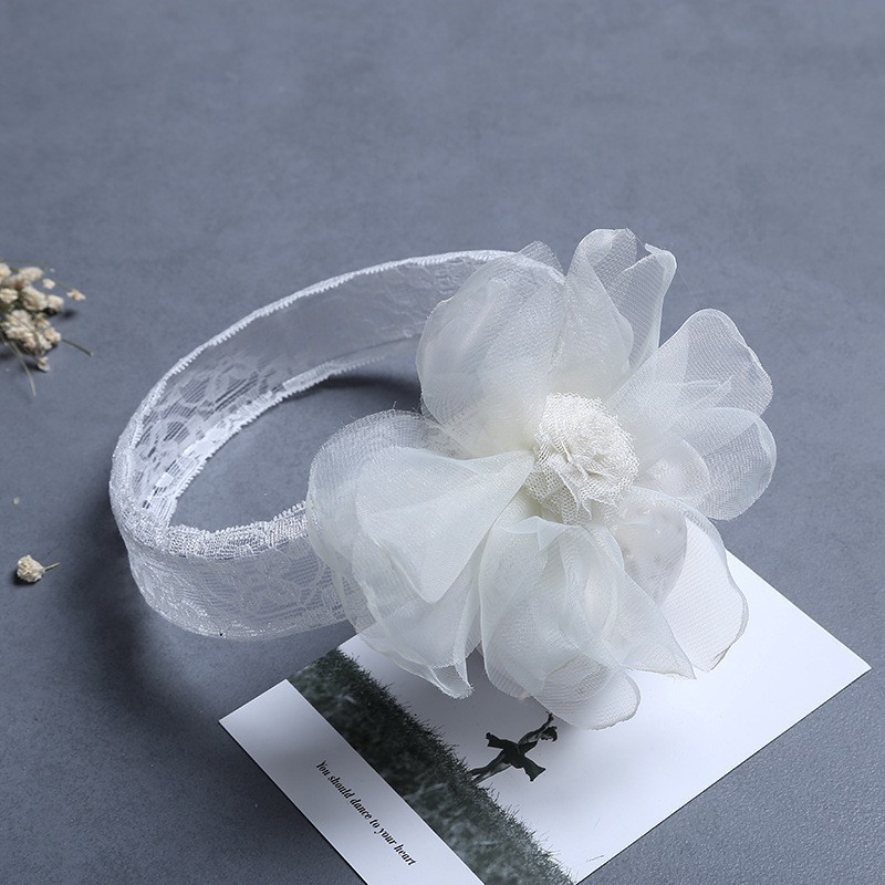 Băng đô đính hoa ren xinh xắn cho bé