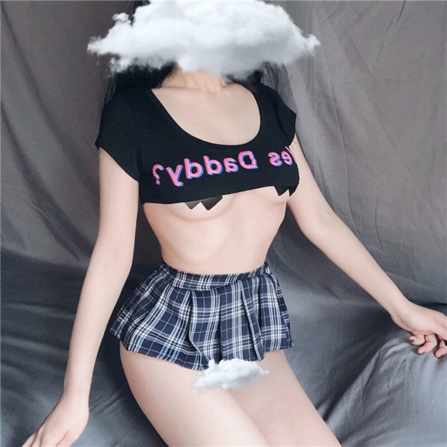 Áo croptop “Yes Daddy”