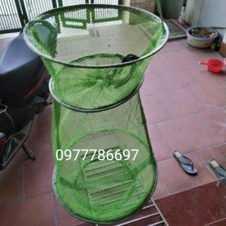 Giỏ đựng cá màu xanh bộ đội