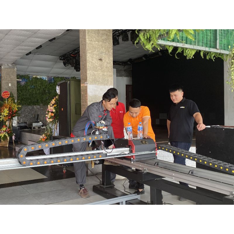 Máy Cắt CNC Plasma HNC 1500 Huawei 1,5m × 3m