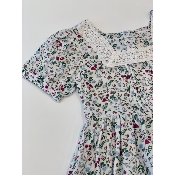 Váy Renoma HQ hoa nhí cổ ren bé gái