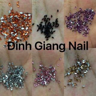 Hộp đá hình tứ giác
