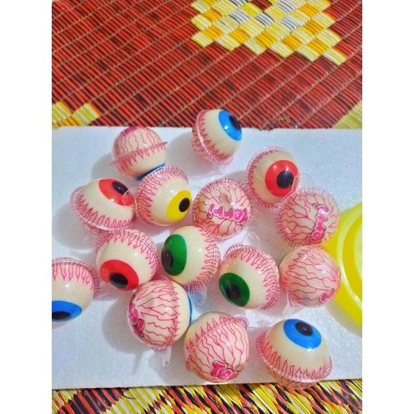 Sỉ hũ kẹo mắt loại to có nhân hoa quả chảy thơm ngon ( hũ 30v)