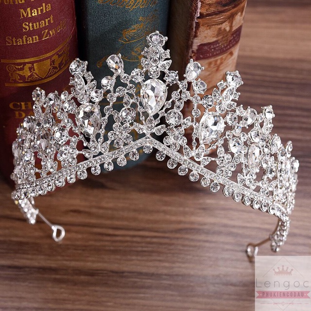 Vương miện cô dâu đính đá sang trọng nmk