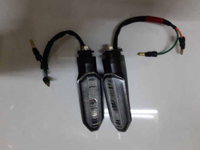 Cặp Xi nhan zin vario , si nhan zin winner x tháo xe