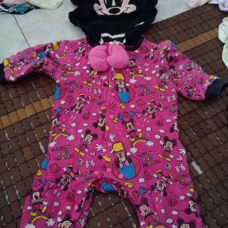 Mình đang ban quan ao tre em hàng secondhand gia rẻ. Cho tre tu 1_10 tuổi. Chất liệu mat mẻ. Mẫu mã đa dạng, ca tính.###