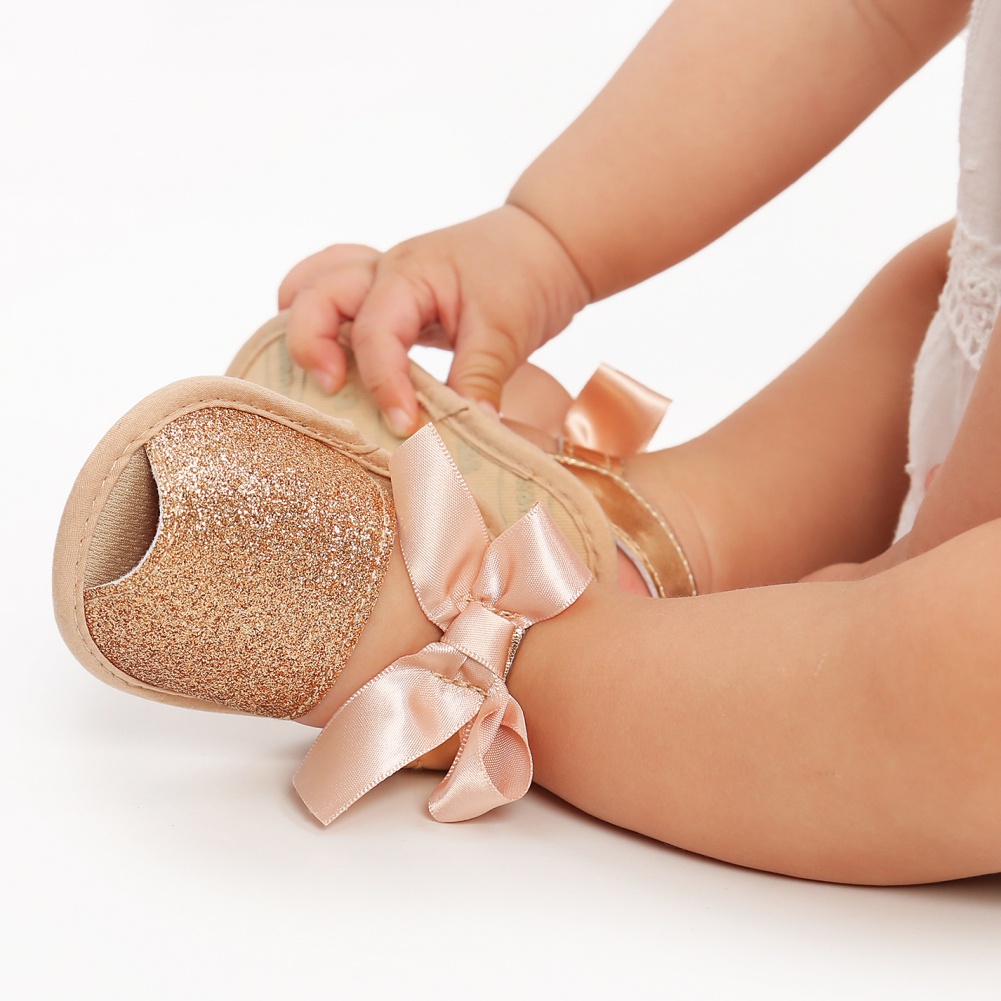 Xăng đan Đế Mềm Chống Trượt Đính Kim Sa Dành Cho Bé Gái 0-18 Tháng Tuổi