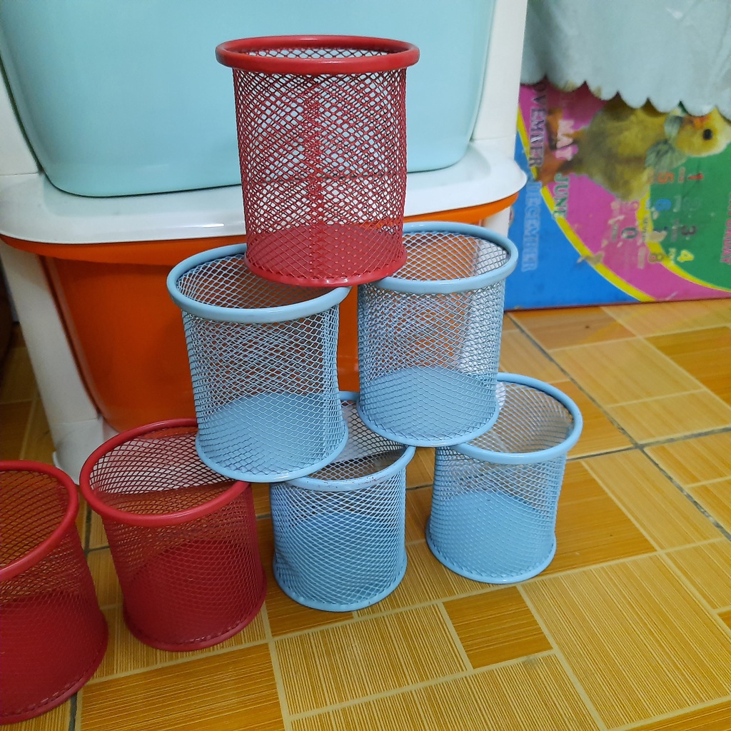 Giỏ đựng bút / Lọ cắm bút bằng lưới kim loại hình tròn dùng để trang trí bàn làm việc