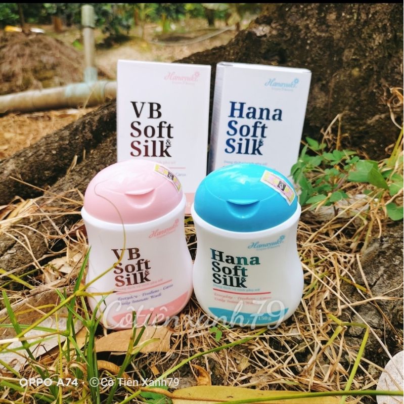 Dung dịch vệ sinh hanayuki màu hồng và xanh