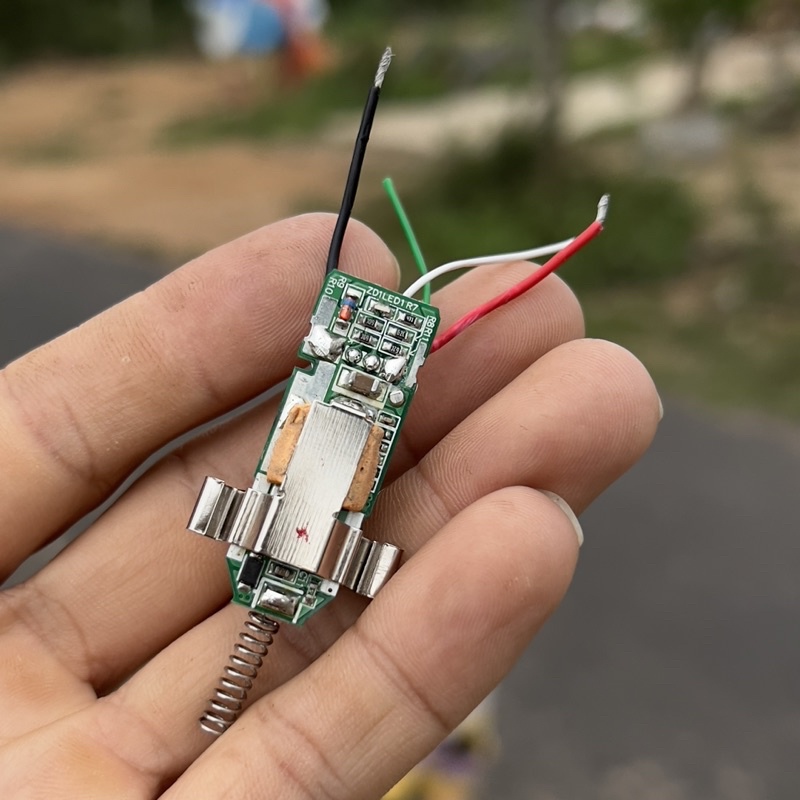 Đuôi tẩu sạc 125V2.4A Belkin