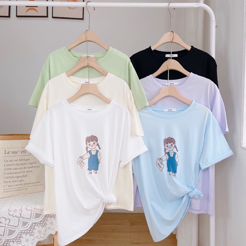 áo phông cô gái mặc yếm