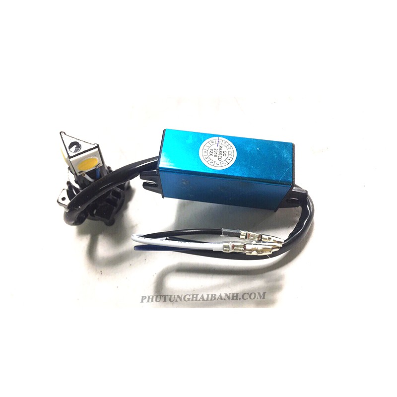 Đèn LED sáng vàng đậm 3 mặt