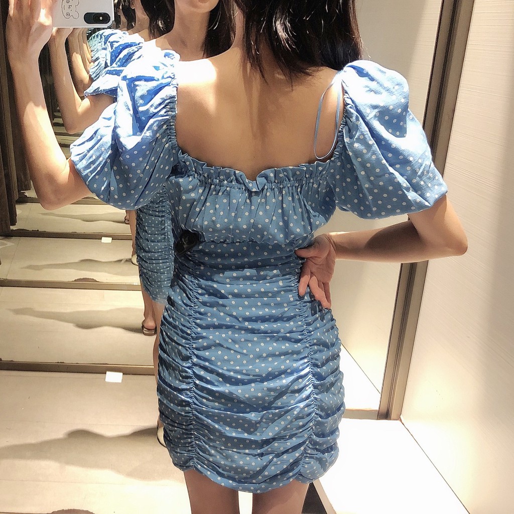 Váy cổ vuông tay phồng trễ vai rút dây nhún bèo ôm body màu xanh dương chấm bi gợi cảm