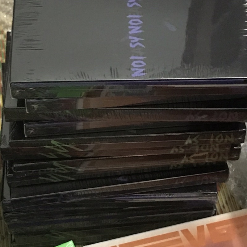 Tranh ảnh Stray Kids nguyên seal ko pob