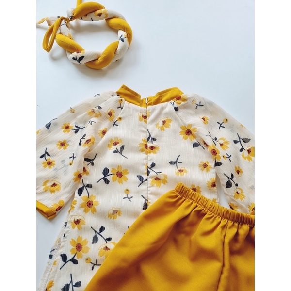 Áo Dài Hoa Vàng Lụa Mango Tặng Kèm Mấn Cho Bé (4kg - 30kg)