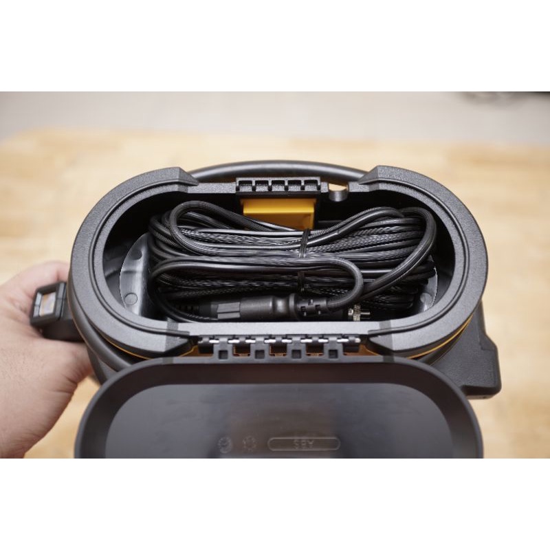 DMTT Máy Bơm Lốp Dùng Pin 20V Dewalt DCC020IB USA 🇺🇸