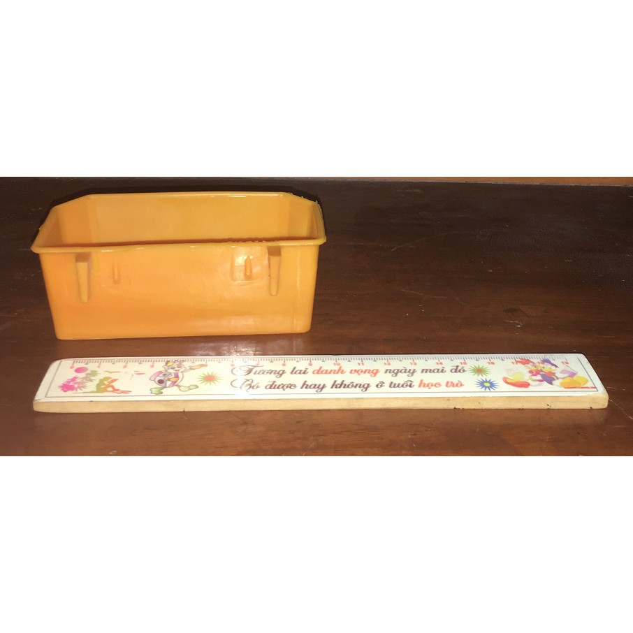 Máng Mủ Bồ Câu, Gà