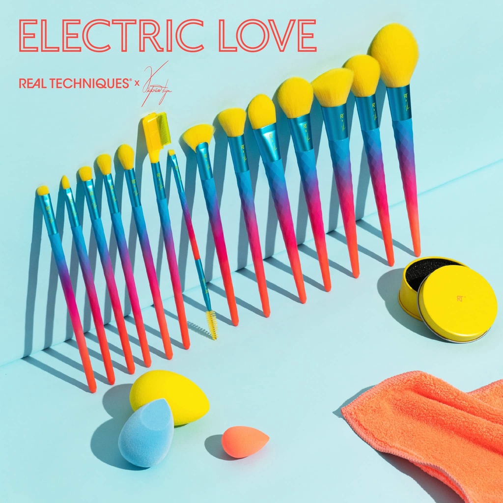 Real Techniques - Cọ Tán Kem Nền Real Techniques Electric Love 046 Obsessed Complexion For Liquid Foundation