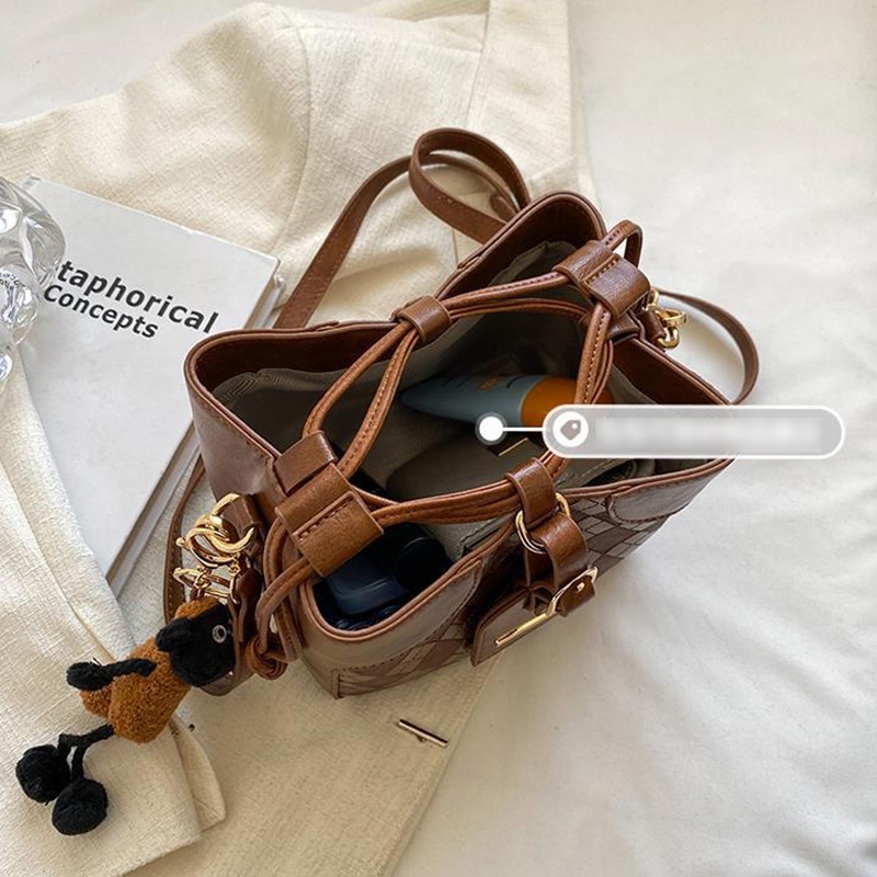 Ielgy Túi Đeo Chéo Nhỏ Phong Cách retro Chất Lượng Cao Kèm Mặt Dây Chuyền Dành Cho Nữ