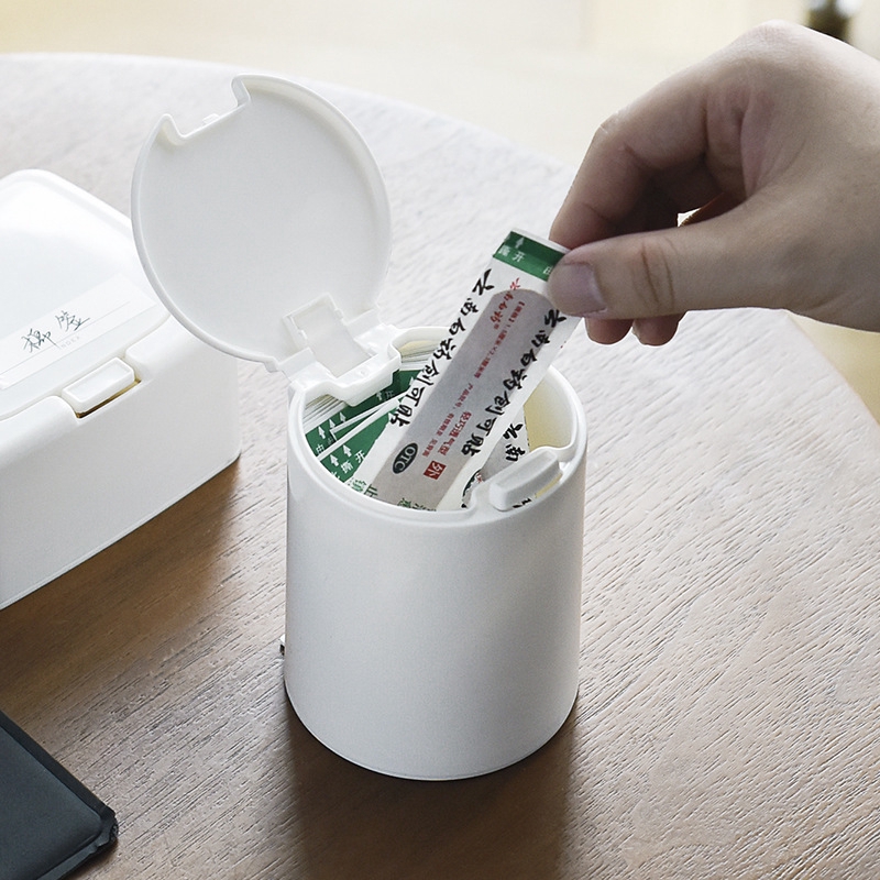 Simple and convenient storage box with pop-up lid F505