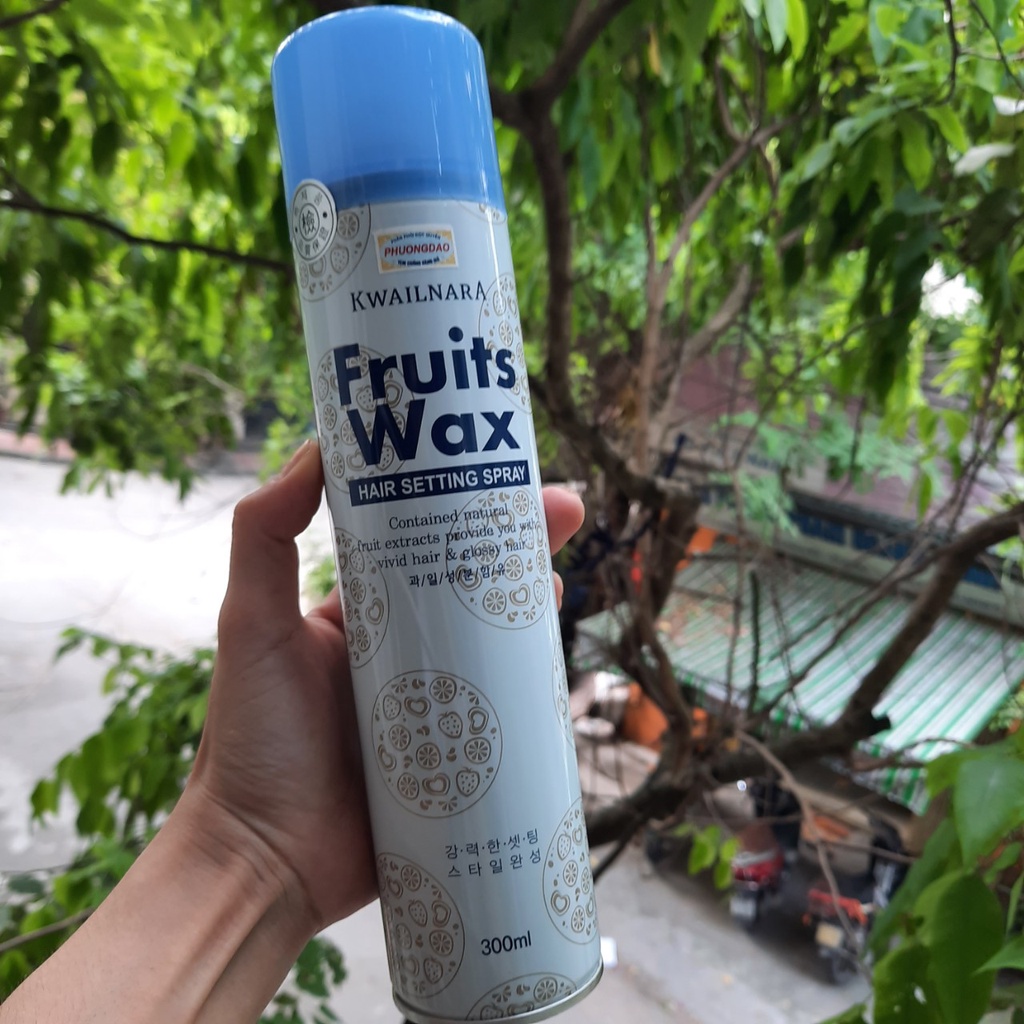 Gôm xịt tạo kiểu tóc mềm, giữ nếp lâu Welcos Fruit Wax Hair Spray Hair Setting Spray 300ml