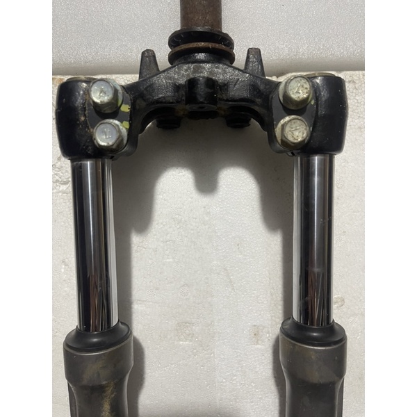 Vai thụt trước xe máy Sirius 110cm của Yamaha .