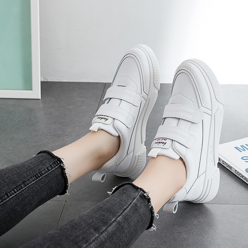 Giày thể thao nữ đế bằng giá rẻ giày sneaker nữ trắng cao cấp hot trend AZUKA - C5 | BigBuy360 - bigbuy360.vn