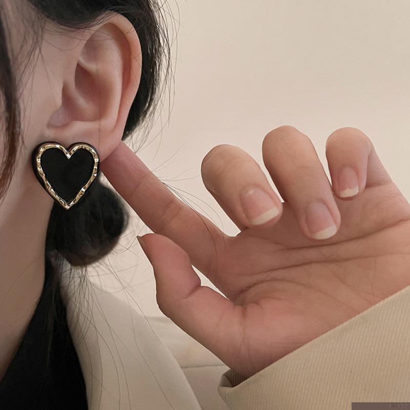 Đôi khuyên tai hình trái tim thời trang cho nữ
