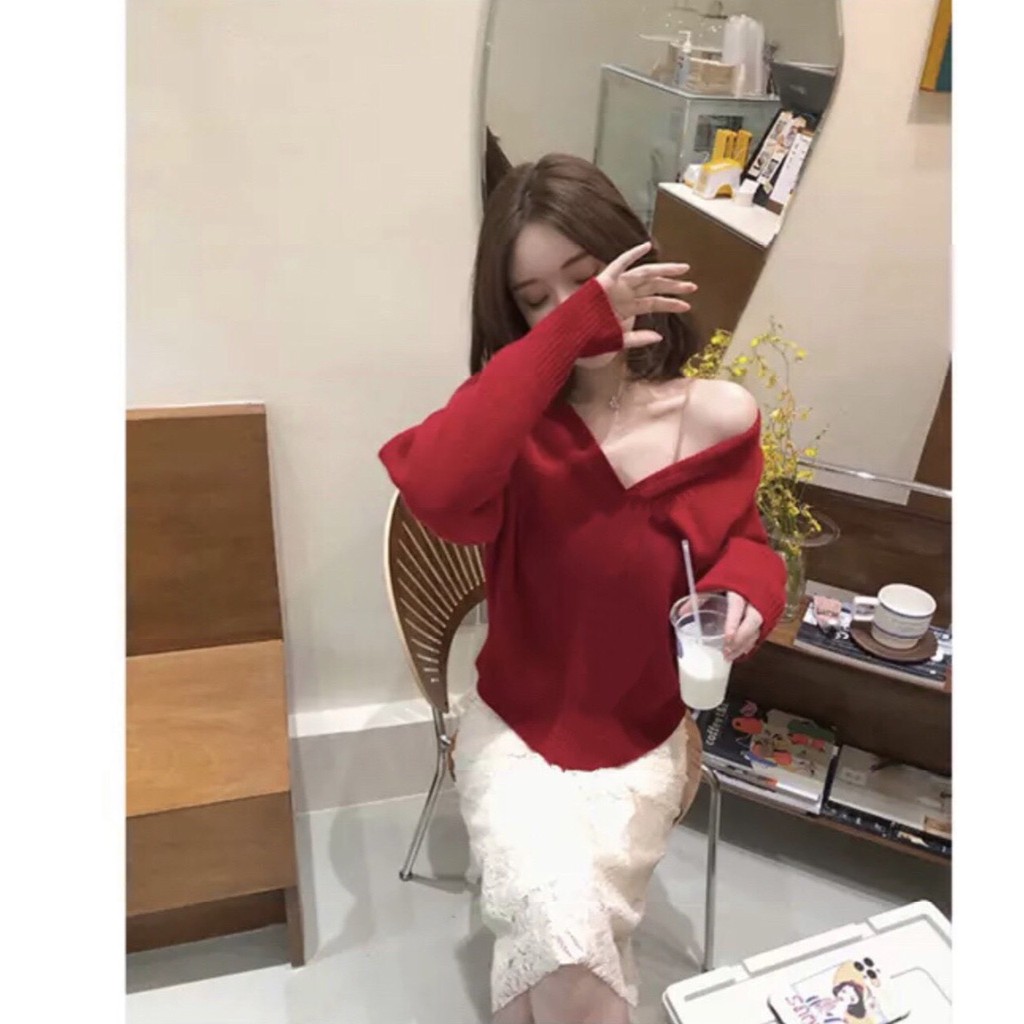 10.10 Sale Set đầm ren- áo len. Có 1 màu. KÈm hình chụp thật 100%. Size dưới 54kg vừa. Mua nhanh kẻo hết nha mấy chế . .