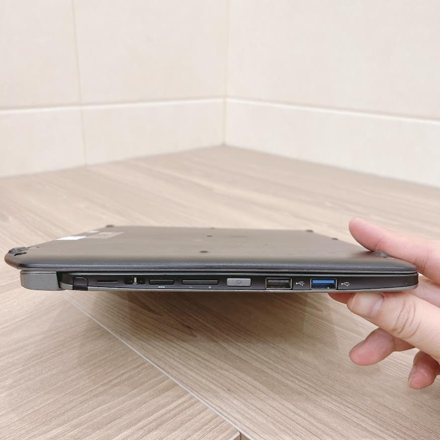 Laptop 2 trong 1 Fujitsu Q555 có bàn phím Window 10 - Ram 4G 64G | BigBuy360 - bigbuy360.vn