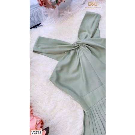 V2738 váy xếp ly màu xanh