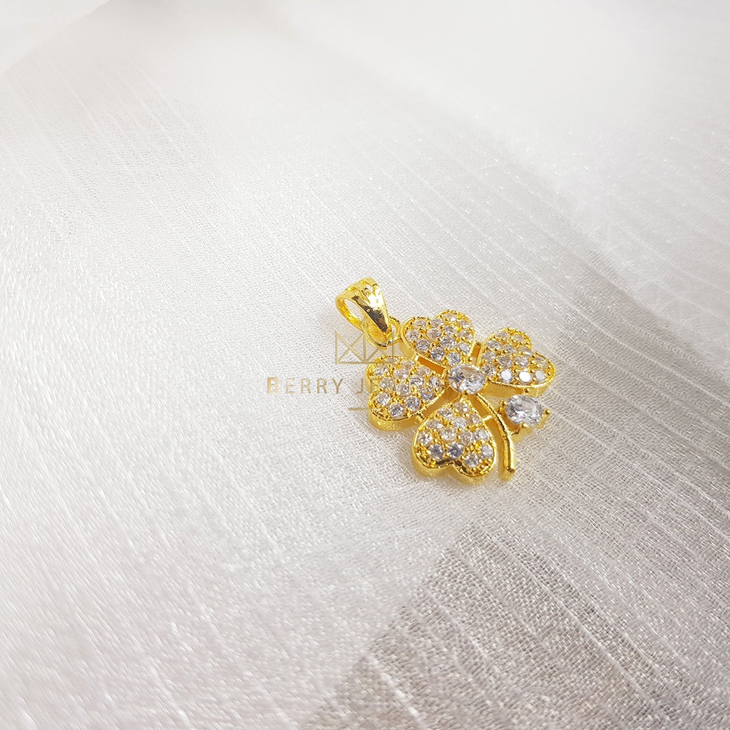 Mặt Dây Chuyền Nữ Mẫu Cỏ 4 Lá Lớn Màu Vàng Nhiều Đá Cực Sang B25MDC3 | Berry Jewelry