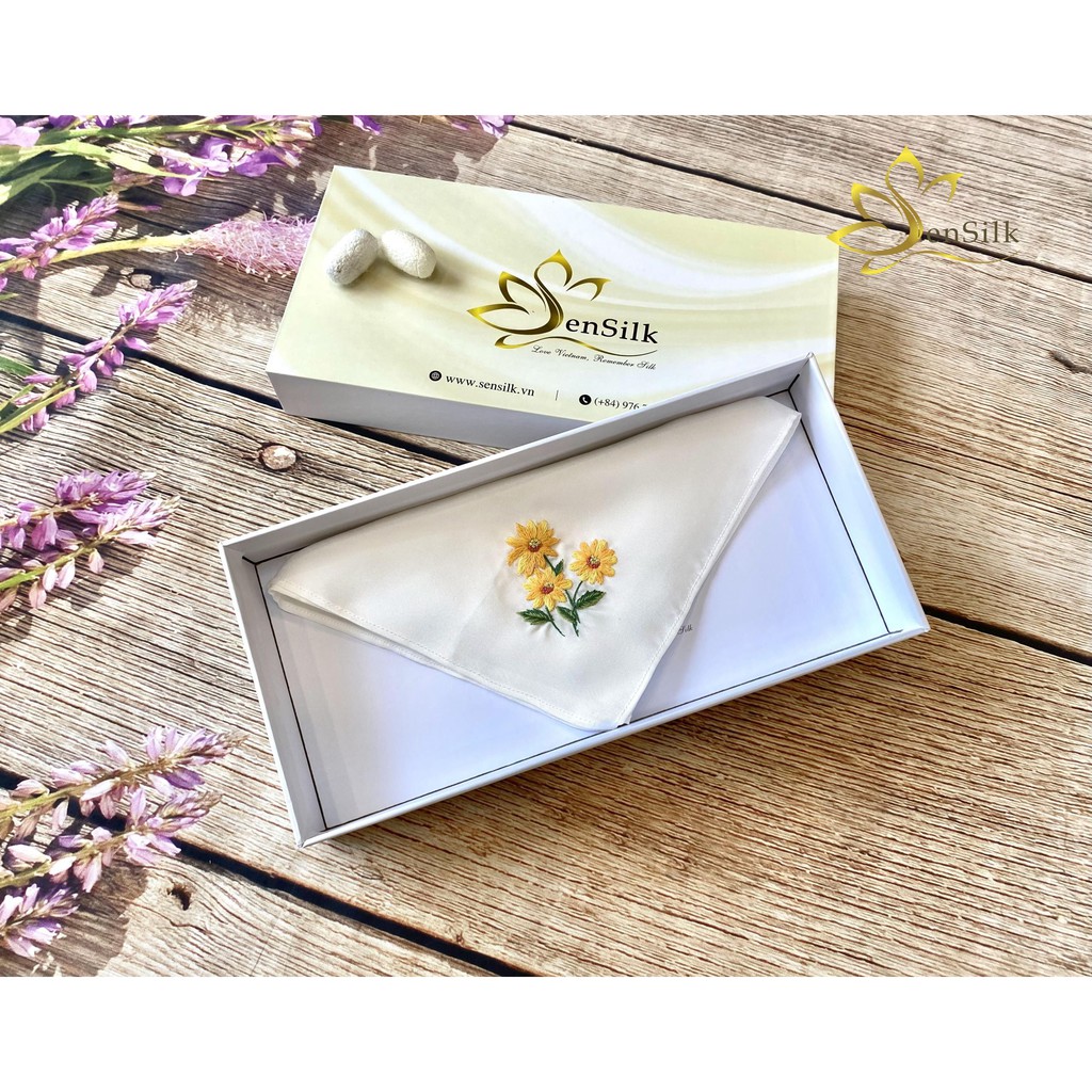 Khăn Tay Thêu Hoa Dã Quỳ SenSilk – Quà Kỷ Yếu 35x35cm, Quà tặng người yêu