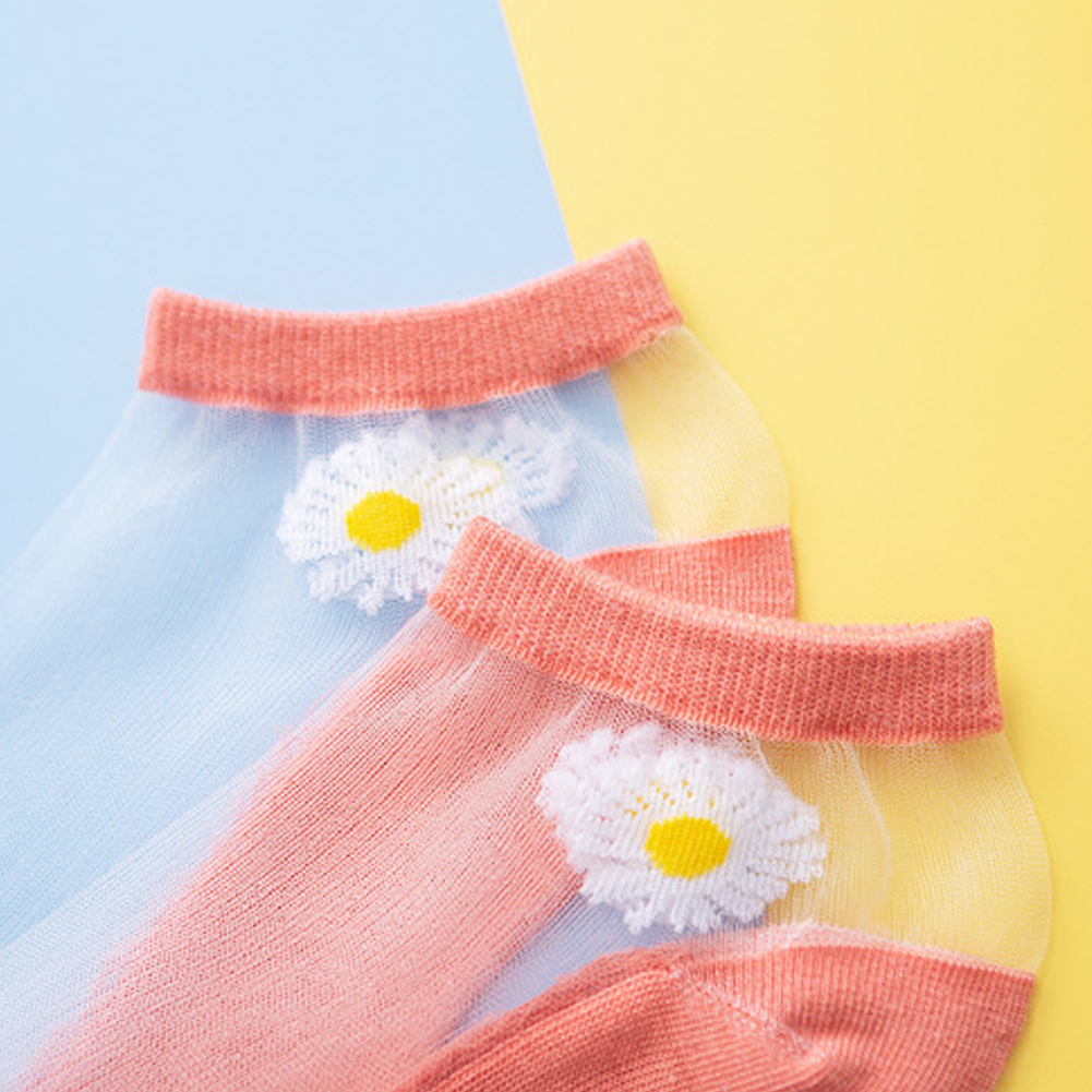 Vớ cotton trong suốt họa tiết hoa cúc dành cho các cặp đôi