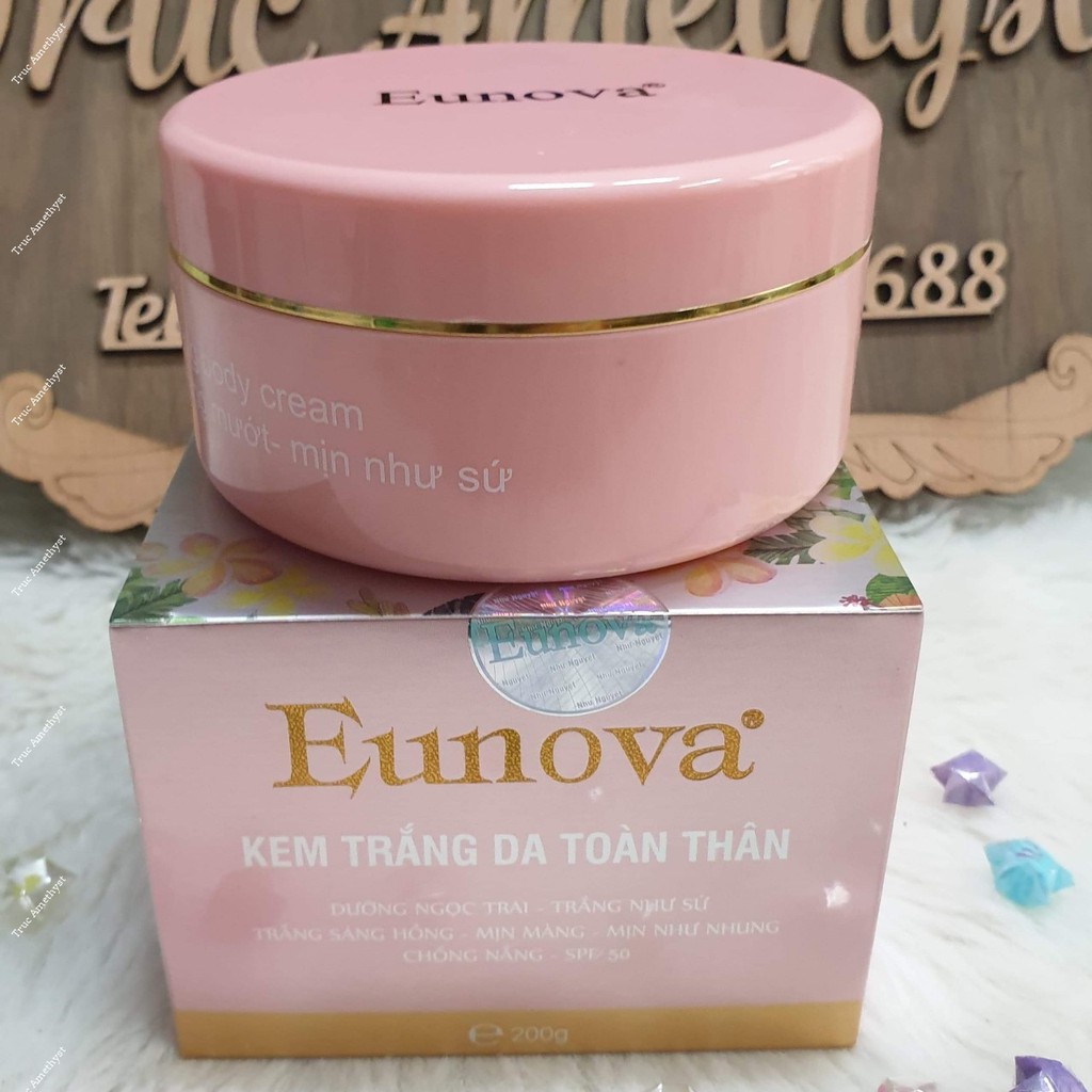 KEM DƯỠNG TRẮNG DA EUNOVA MAKE UP NGỌC TRAI TRẮNG NHƯ SỨ SPF50