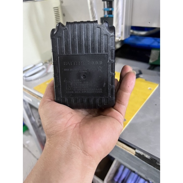 Máy vặn vít không chổi than 21v hàng tốt